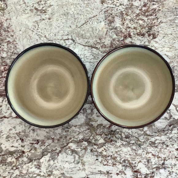 2 Pfaltzgraff Painted Poppies 24 oz soup bowls. - Picture 2 of 4